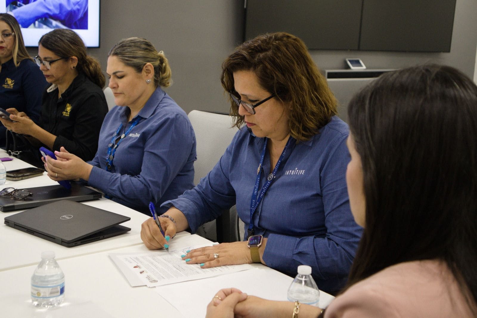 FORMALIZA CECyTE COMPUERTAS CONVENIO DUAL CON LA EMPRESA INTUITIVE PARA BENEFICIAR A ESTUDIANTES