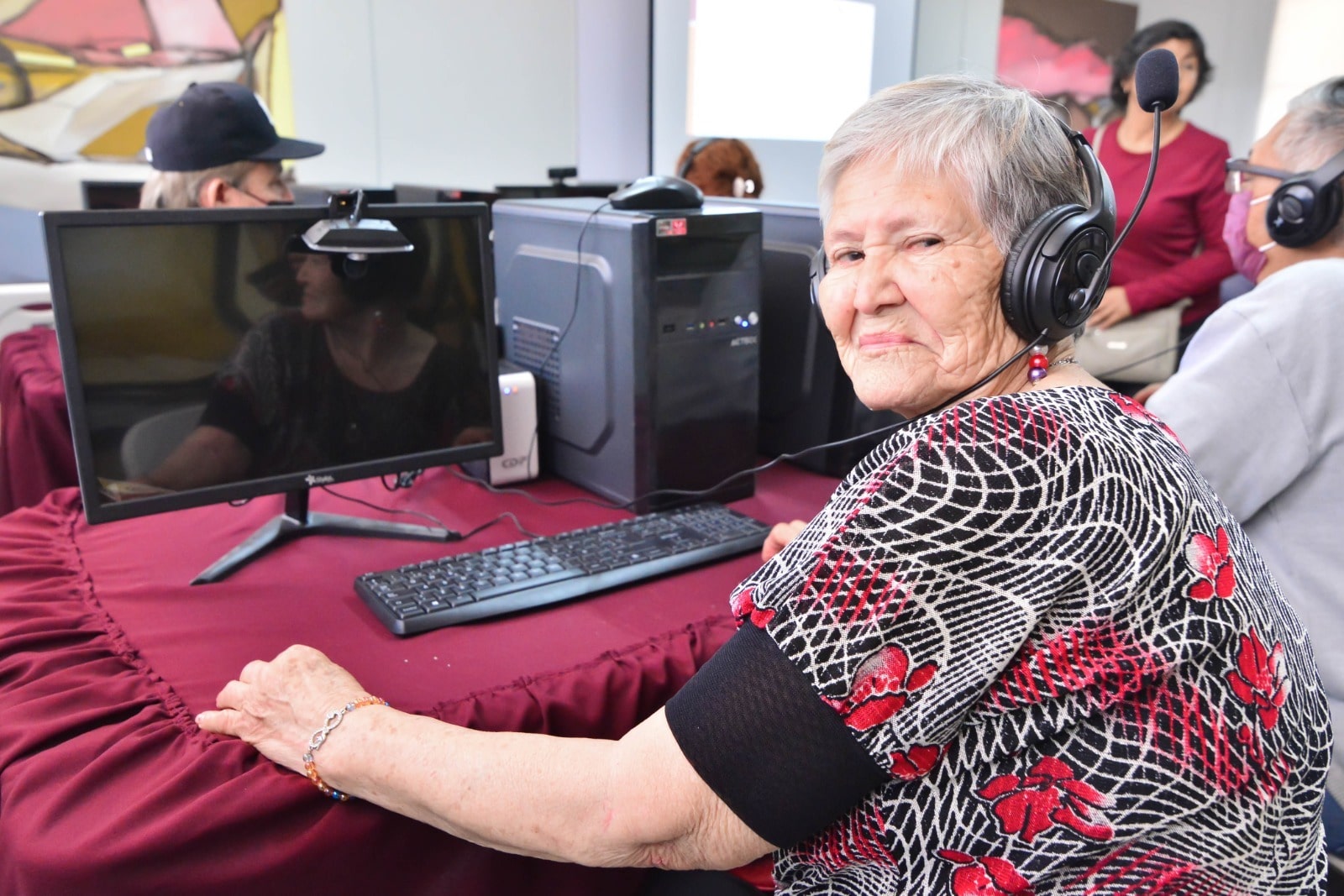 INAUGURAN DIF BAJA CALIFORNIA Y OXXO CENTRO DE CAPACITACIÓN PARA PERSONAS ADULTAS MAYORES