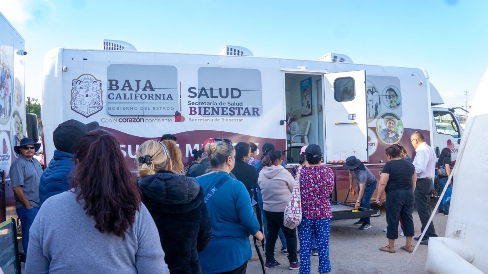 INVITAN A VECINOS DE QUINTAS DEL REY EN MEXICALI A APROVECHAR SERVICIOS DE LOS CENTROS DE SALUD MÓVILES