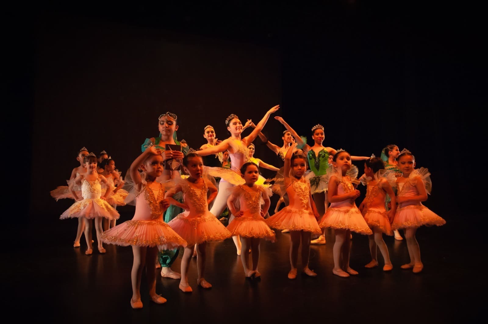 CONCLUYE CEART TECATE CURSOS DE BALLET CON GRAN ESPECTÁCULO