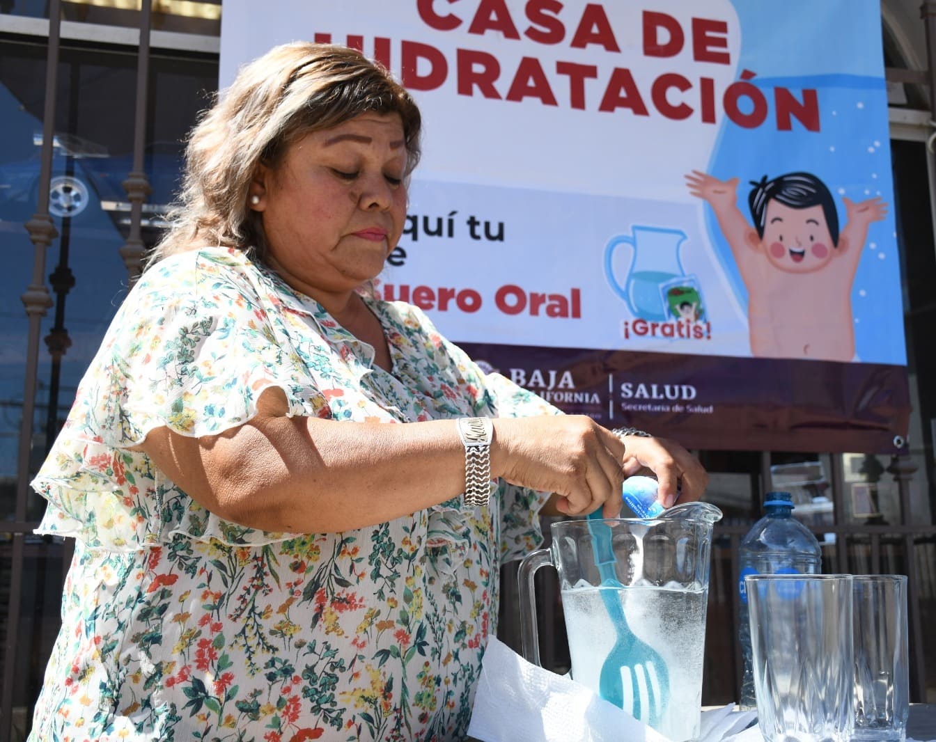 OFRECE SECRETARÍA DE SALUD MEDIDAS PREVENTIVAS Y VIDA SUERO ORAL EN CASAS DE HIDRATACIÓN