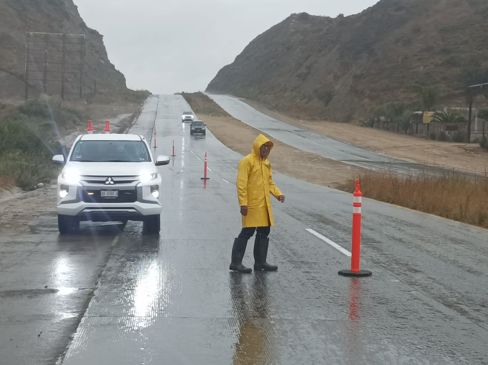 EXHORTA SIDURT A EXTREMAR PRECAUCIONES AL TRANSITAR EN CORREDOR TIJUANA-ROSARITO 2000