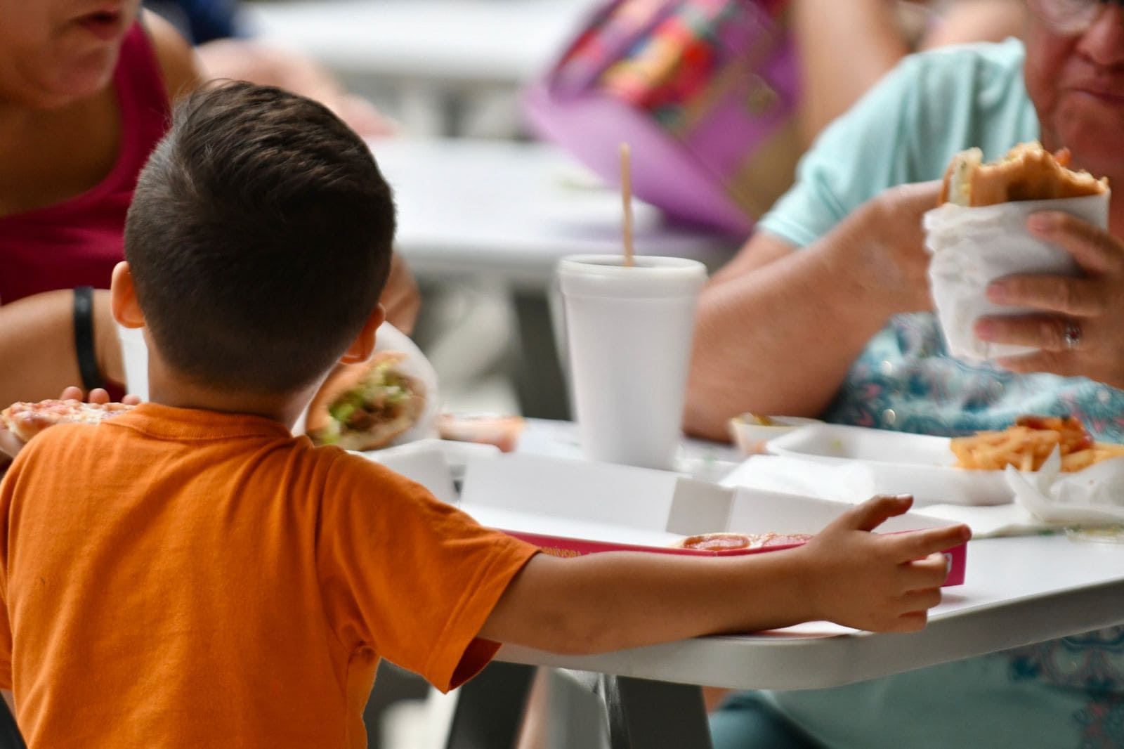 PROMUEVE ISSSTECALI COOPERACIÓN CON LAS FAMILIAS DERECHOABIENTES PARA PREVENIR LA OBESIDAD INFANTIL