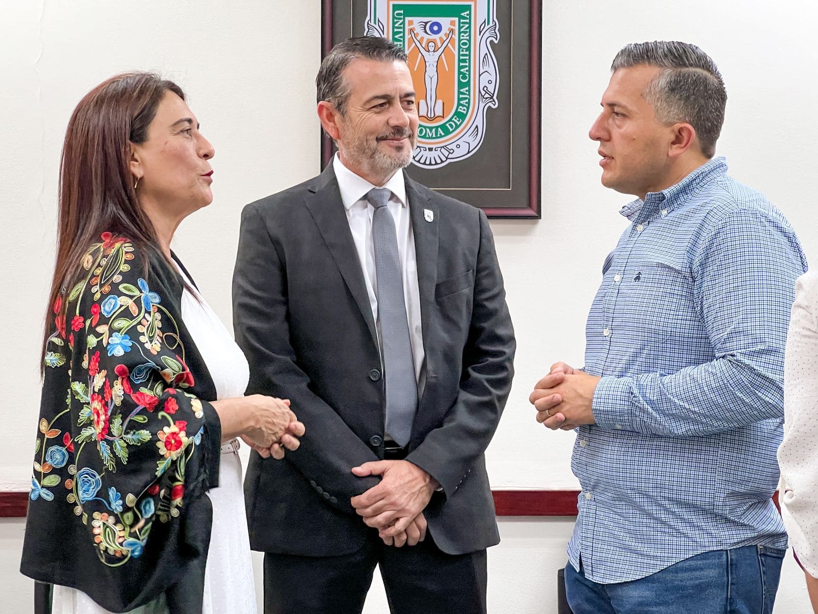 FIRMAN CESPE Y UABC CONVENIO PARA LA PERFORACIÓN Y EQUIPAMIENTO DE POZO A BENEFICIO DE PLANTELES EDUCATIVOS