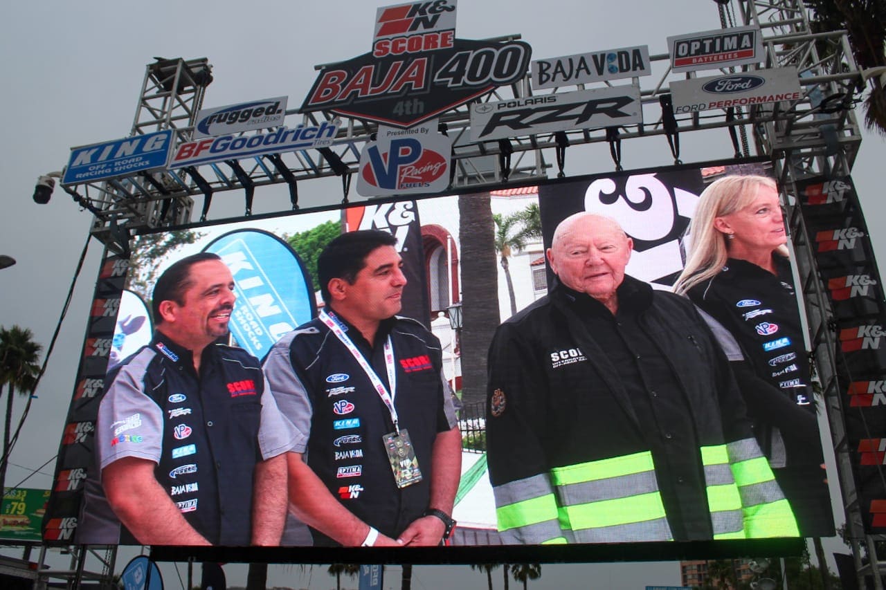 IMPULSA ÉRIK “EL TERRIBLE” MORALES Y EL INDEBC CARRERAS OFF ROAD EN BAJA CALIFORNIA