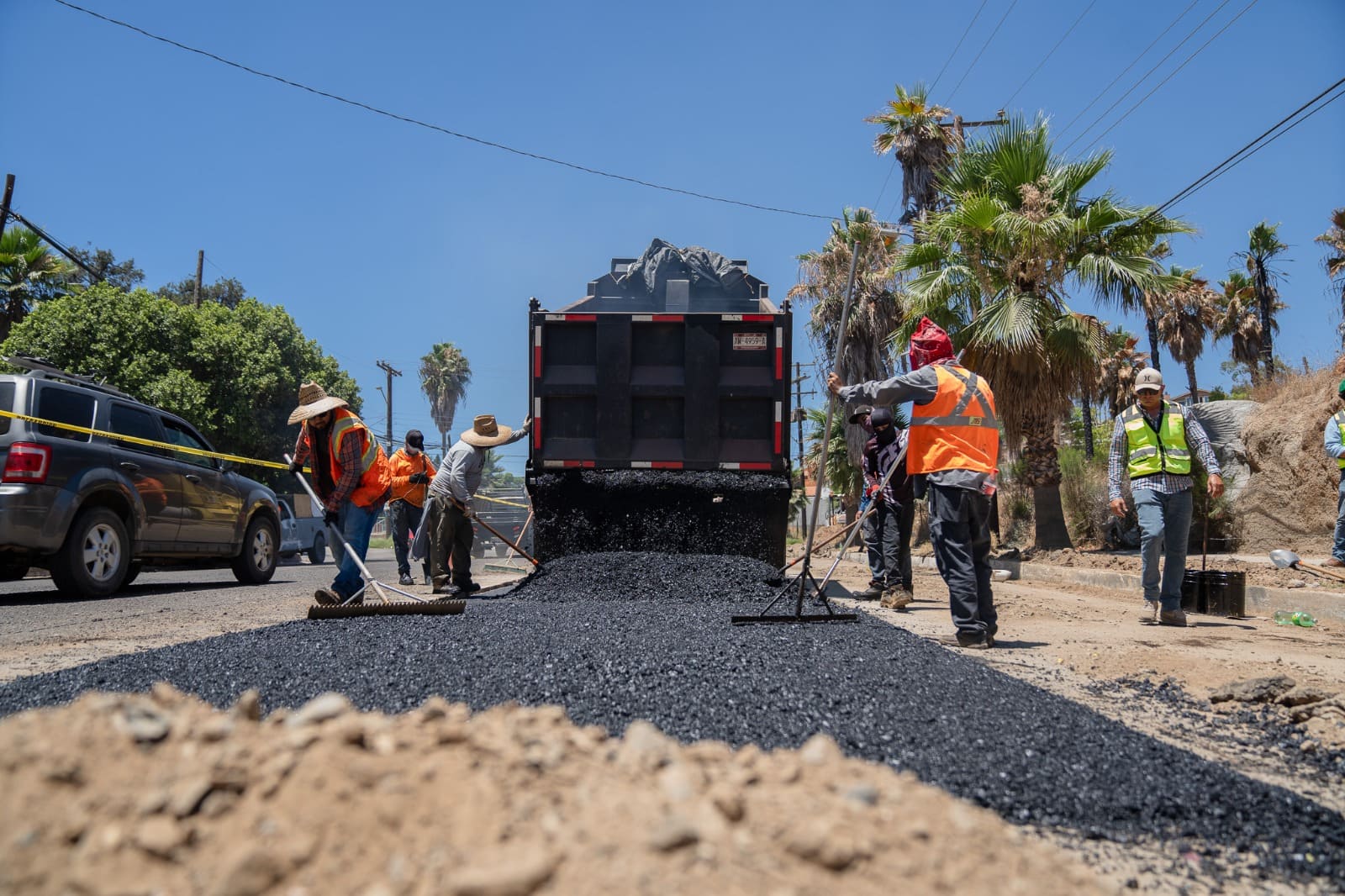 REHABILITA CESPTE MÁS DE 600 METROS CUADRADOS DE VIALIDADES CON CONCRETO HIDRÁULICO Y ASFALTO