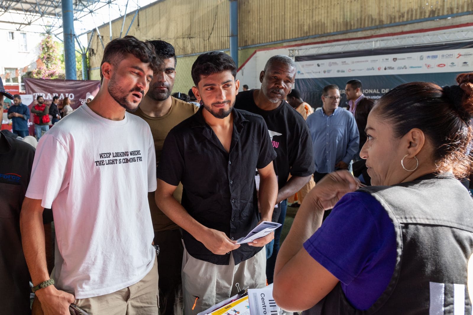 ASISTEN 500 MIGRANTES A LA FERIA DE EMPLEO DE LA STPS EN TIJUANA