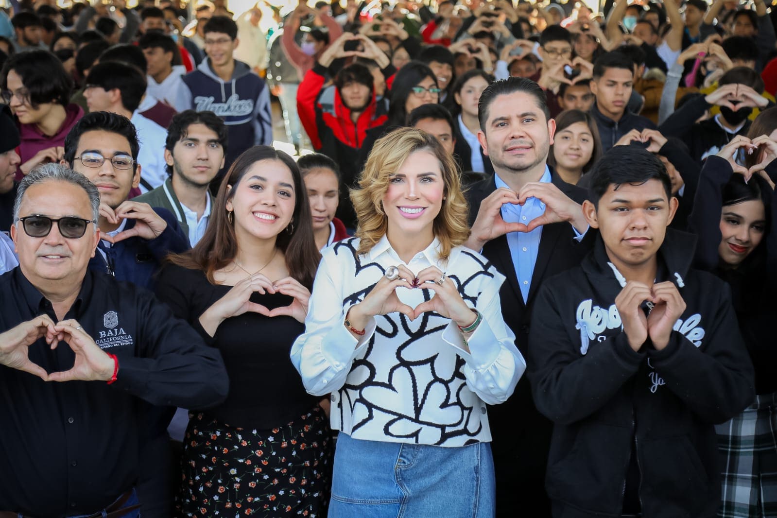 ENTREGA MARINA DEL PILAR MÁS DE CUATRO MIL APOYOS EDUCATIVOS EN BAJA CALIFORNIA