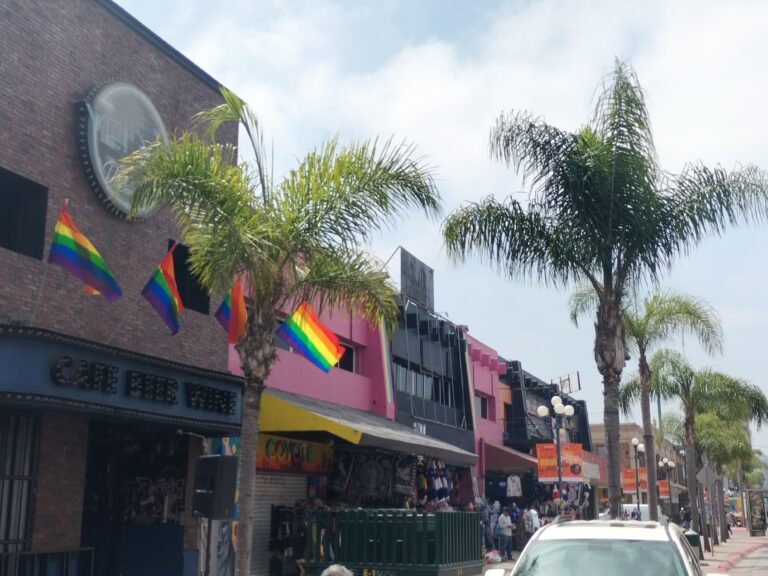 Bares LGBT+ en Tijuana no facilitan preservativos